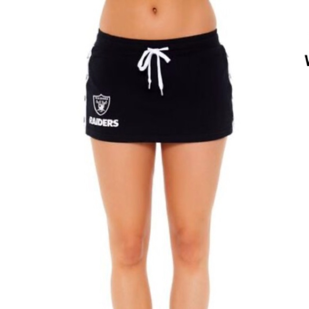 NWT NFL Raiders mini skort size Small